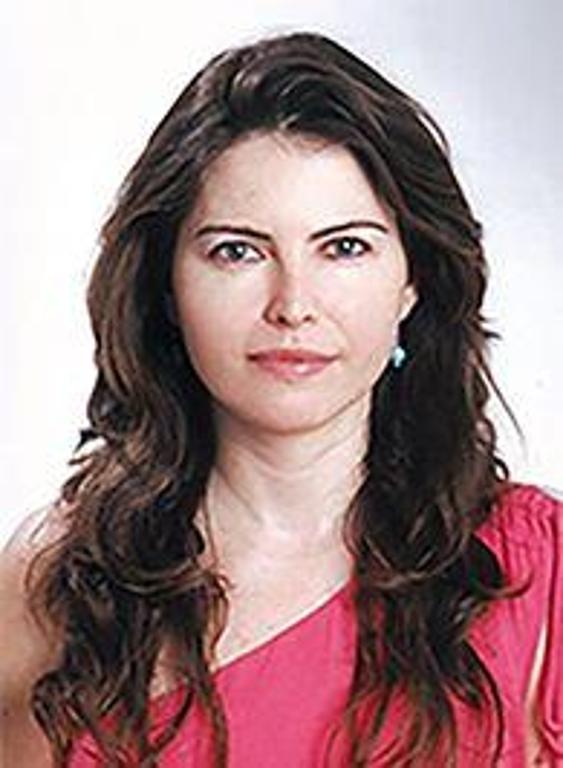 Flávia de Almeida